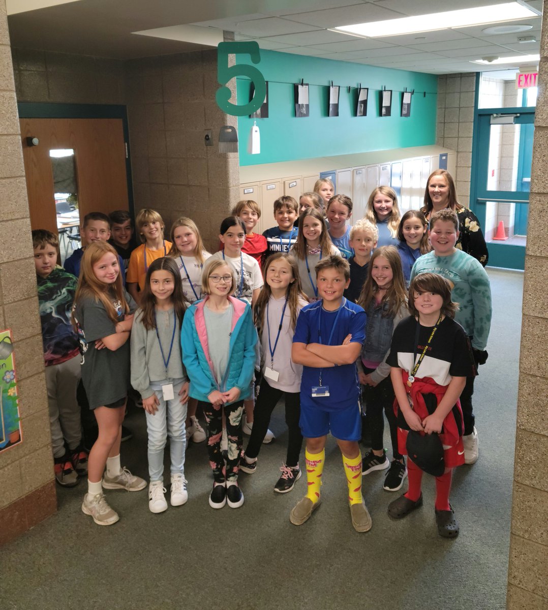 Indy_STEM's tweet photo. Congratulations to our September Cleanest Classrooms:  Ms. Kreuger, Ms. Wahlberg, Ms. Rajkowski, and Ms. Hawkins.  Thank you students and staff for showing responsibility and kindness by helping our custodians keep Indy looking amazing! https://t.co/0qj018gnMc