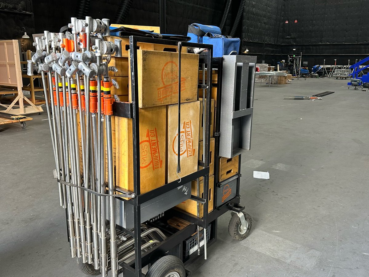 Spotted! <a href="/MBSECO/">MBS Equipment Co.</a> on set 

#TheCulverStudios #theculversteps #culvercity #culversteps #Hollywood #LosAngeles #Movies #ProductionMovies #Production #mbseco #poweredbymbs #mbslighting
