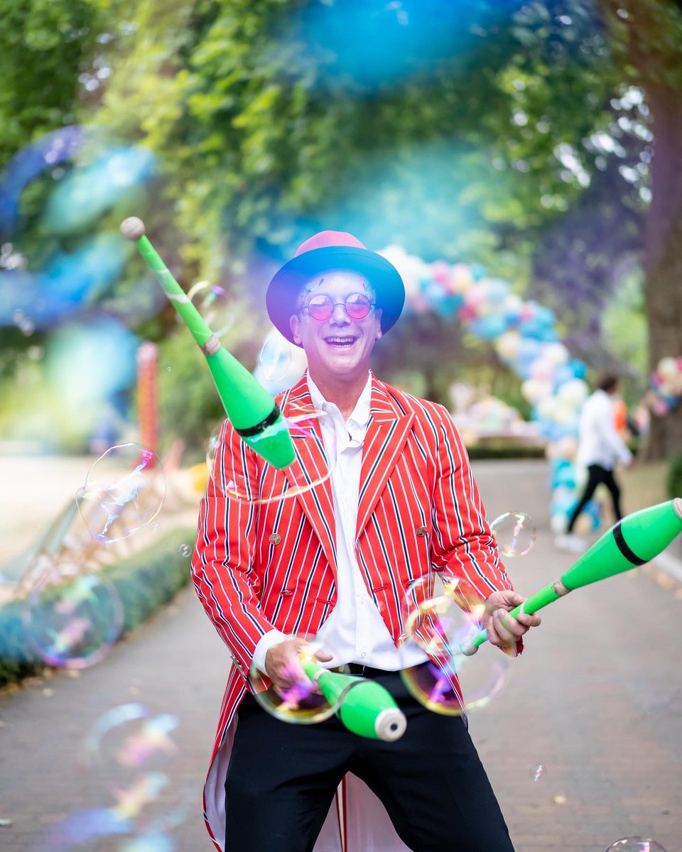 Throwback to those warm summer days with our incredible, colourful, festival circus! From spectacular walkabout, to a UV dance extravaganza and even the Cirque Olympics, we brought a whole night of entertainment and we loved every second! #londonevents