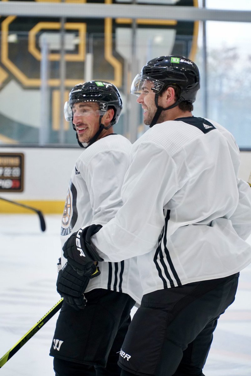 NHLBruins's tweet photo. Nice to see these smiles. 😃 https://t.co/kkgJQEUjdA