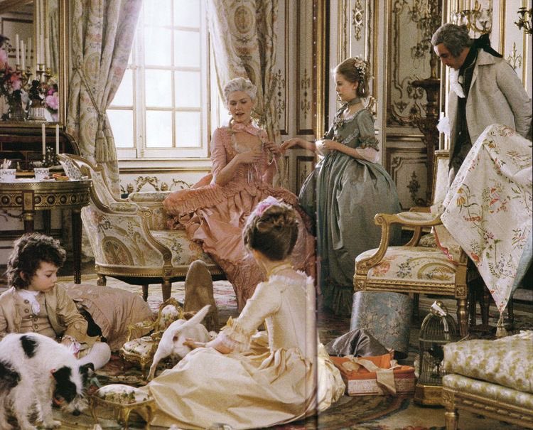divvss13's tweet photo. Costumes from Marie Antoinette >>> https://t.co/PQlugO1w8p