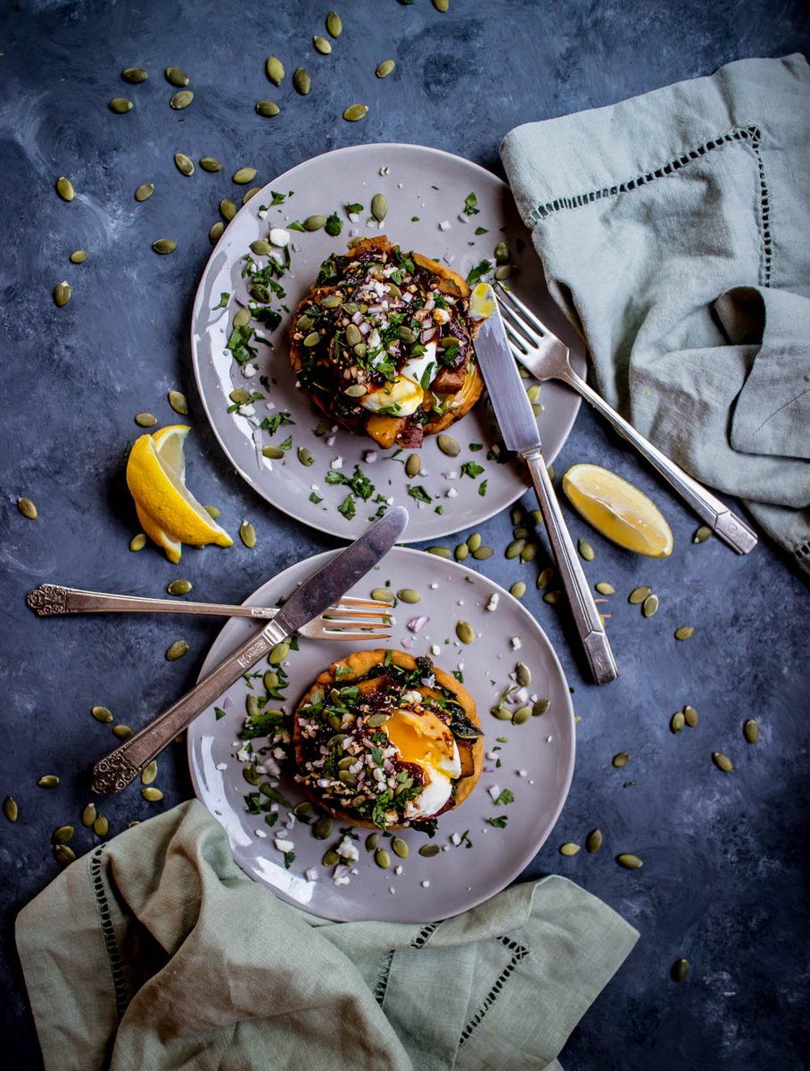 This weekend's brunch: Pumpkin Mole Eggs Benedict Sopes! 🎃🍳

Get Recipe: bit.ly/31l2jHy