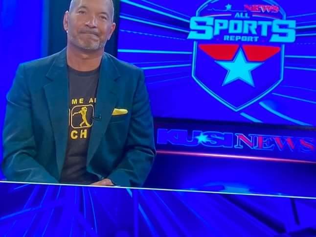 I spy 🧐. One of the best in the business, <a href="/njamesdaygo619/">Nick James</a>, just subtly wearing his new favorite tee on <a href="/KUSISports/">KUSI Sports</a>.  Show Me Your shirt James! 🤪

#showmeyourchado #kusinews #PadresWin #PadresBaseball #padres #slamdiego #baseball #machado #kusisport #nationpadres #friarfaithful