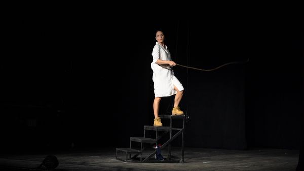 TeatarEXIT's tweet photo. Još jedna nagrada za Mala čuda🏆! 🎉🎉  
Hvala divnom žiriju Be:femona, čast nam je  
#MalaČuda 
#monodrama 
#nagrada https://t.co/kuQfwKUNZ0
