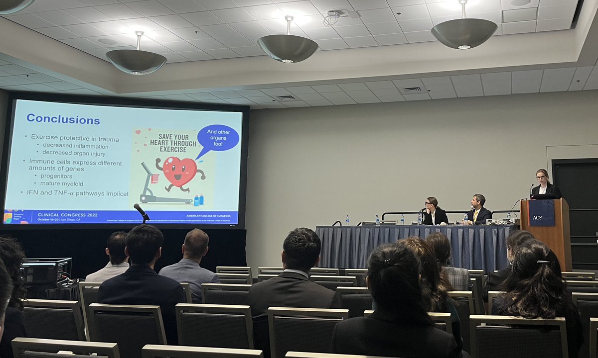<a href="/jenfromgensurg/">Jen Darby</a>, <a href="/loyolasurg_dept/">Loyola's Department of Surgery</a> resident extraordinaire, presenting her fantastic work from <a href="/PittTweet/">University of Pittsburgh</a> looking at the protective effects of exercise on hemorrhagic shock in a 🐁 model. #ACSCC22