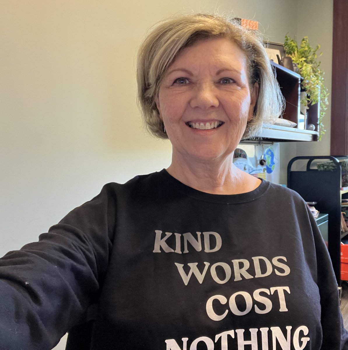 ginannf's tweet photo. Motivational Monday for our #DigCitWeek started with a thoughtful encounter this a.m. A lady at the coffee shop stopped to say how much she liked my shirt. She works at Kroger and her response made me wonder how many unkind words she hears everyday. #kindnessMatters https://t.co/nAv3JPn1X1