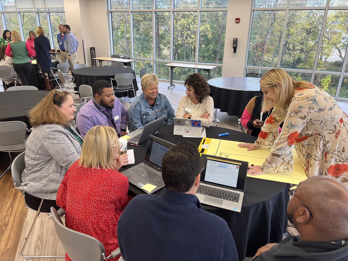 Chief School Leadership Officers tweet media