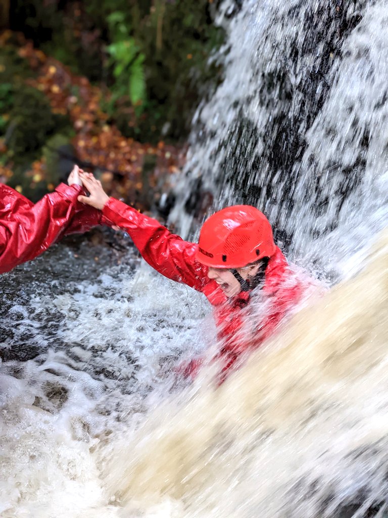 Kicking off this week's 
@GlasgowsDofE
@DofEScotland #GoldResidential here @BlairvadachOEC with a quick splash and dash up one of our local gorges..💪
Foundations are set, to what looks like a great week working with these guys...🙌
#DofEBV22 
#WeAreDofE
#DukeofEdinburghAward