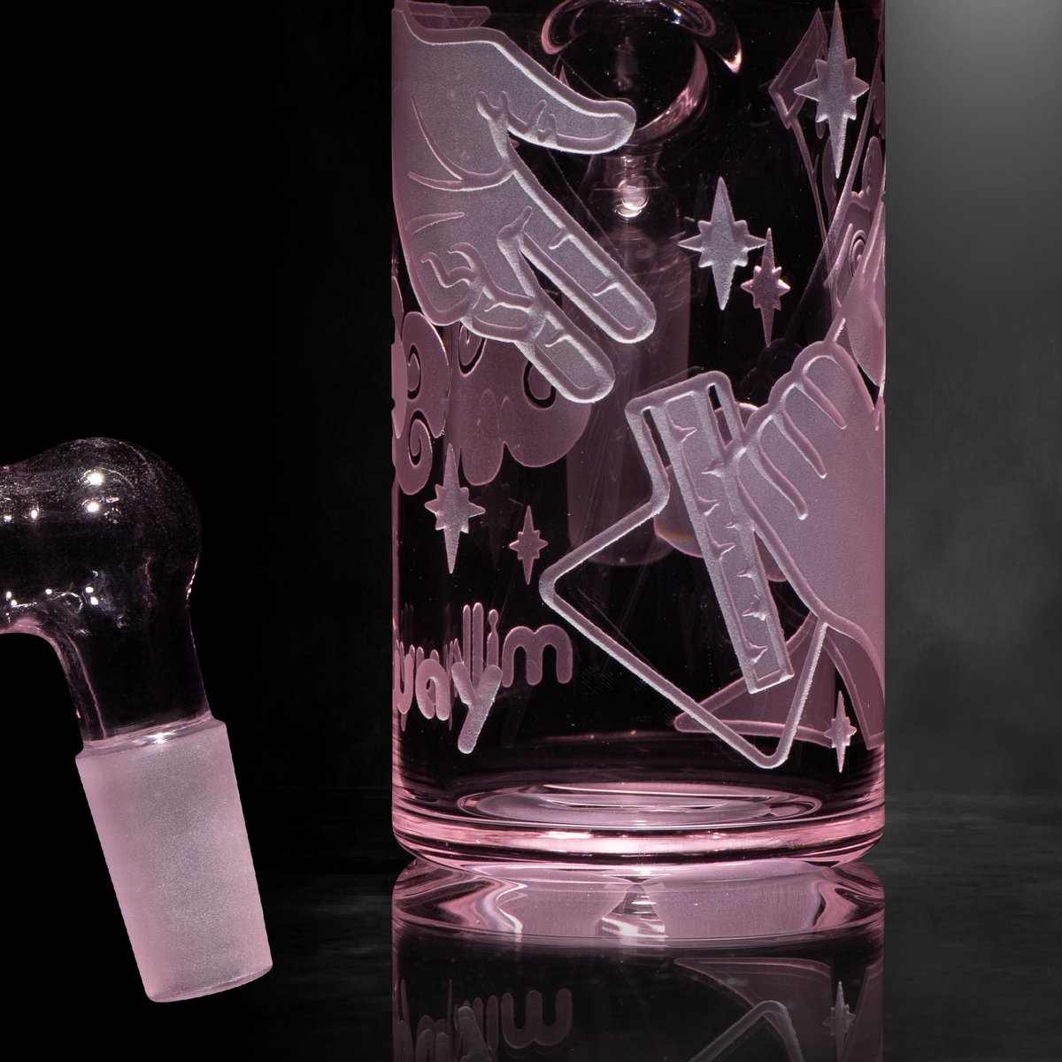 milkyway_glass's tweet photo. Upgrade your beaker to 'Midnight Sessions' with this NEW pink dry ashcatcher! #MidnightCollection #SandblastSpecialists #MilkywayGlass ❄️ https://t.co/xZLTyoQjb8