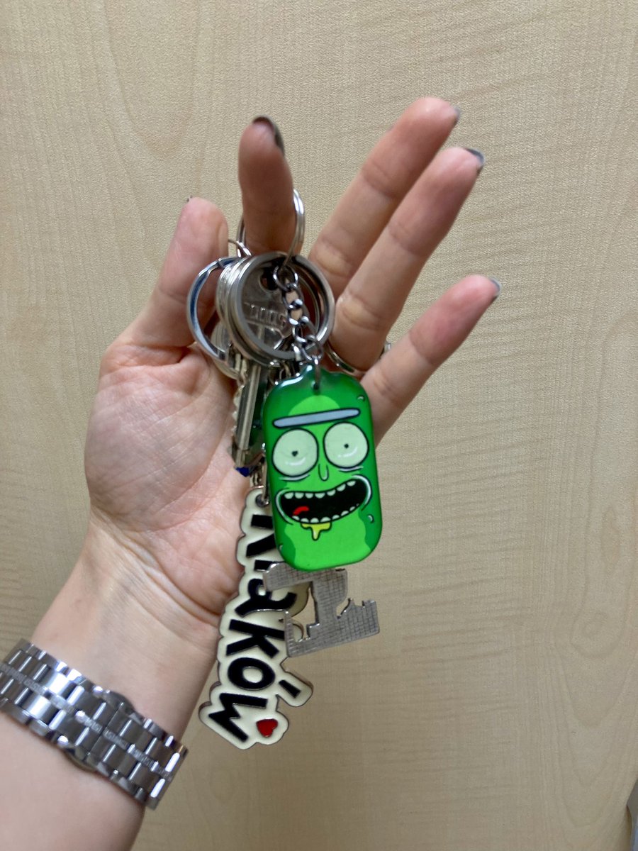 zehrakinaci's tweet photo. Çabuk anahtarlığımın güzelliğine bakın Rick and Morty sevdama selam olsun 🥹 https://t.co/HtT2Lb2Rl3