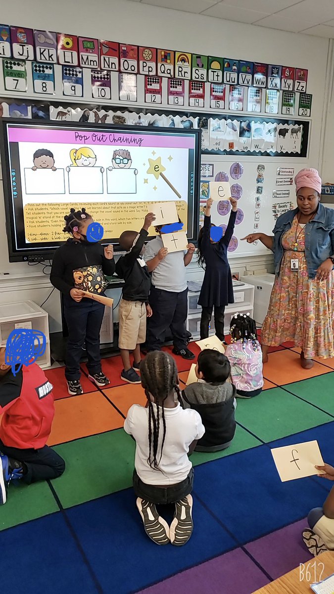 JessicaDavis456's tweet image. Shoutout to my amazing mentor @MissJudyCastro &amp;amp; her Lead @DISDcamposeco for coming out to support me @DanielWebsterES !! We want to thank the wonderful Ms.Ansah for having us join her class today! We were amping up the ENGAGEMENT in Amplify! #learningisalwaysfun #support