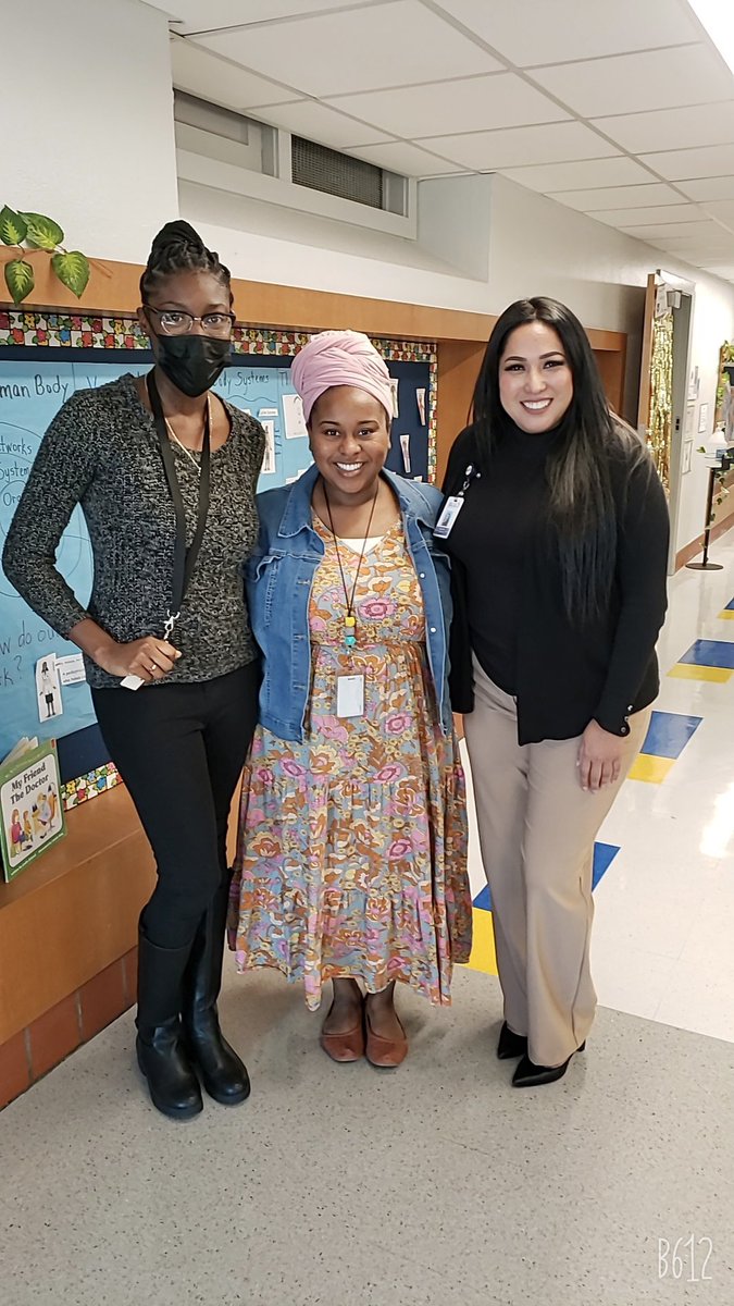 JessicaDavis456's tweet image. Shoutout to my amazing mentor @MissJudyCastro &amp;amp; her Lead @DISDcamposeco for coming out to support me @DanielWebsterES !! We want to thank the wonderful Ms.Ansah for having us join her class today! We were amping up the ENGAGEMENT in Amplify! #learningisalwaysfun #support