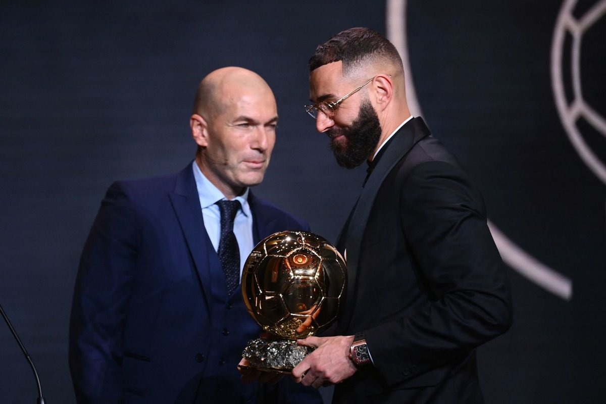 InfiniteMadrid's tweet photo. 🇫🇷🤍 https://t.co/IdDSBAIfSA