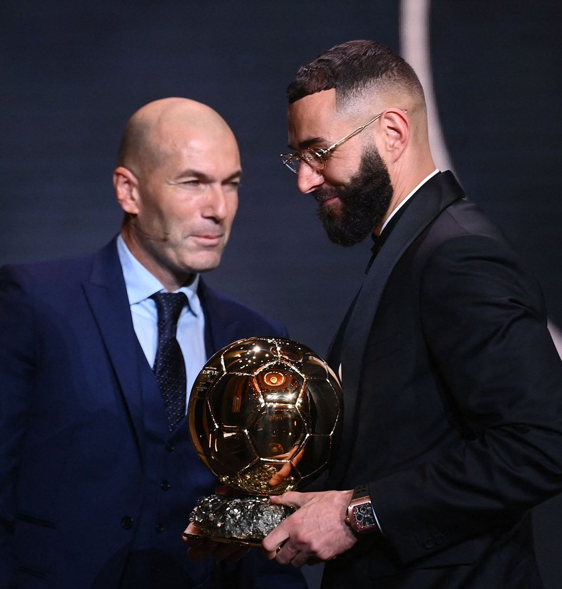 UtdFaithfuls's tweet photo. Us Man Utd fans will never forget how he single-handedly stopped Chelsea, Man City, and Liverpool from winning the Champions League last year.

King Benzema 👑 🇨🇵 https://t.co/19x0YzYI4l