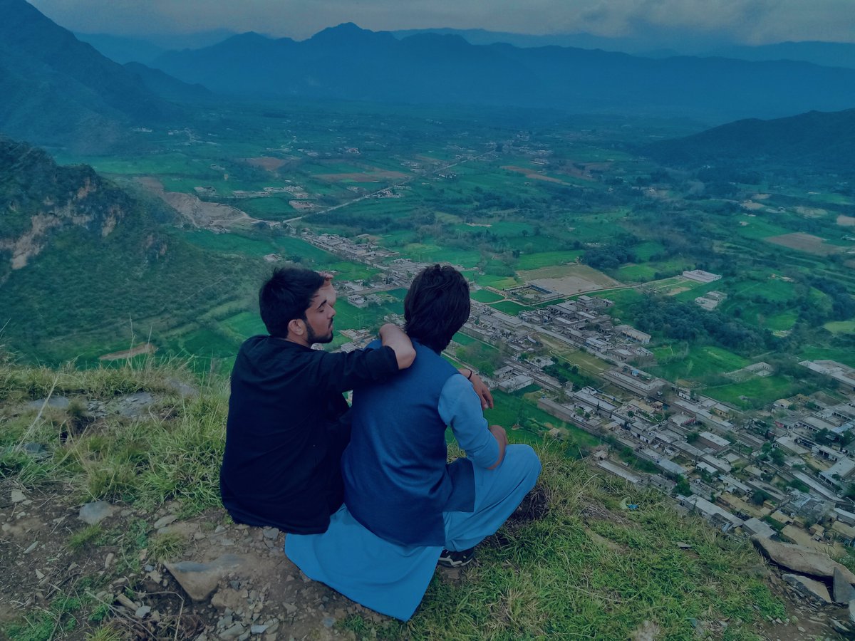 basitkhan201575's tweet photo. Life is mine everything is mine then style must be mine.
#hiking
#withbrother
#villagelife
#Buner
#KPK
#Pakistan
Subs YT channel⤵️
https://t.co/jp5O3UAV7c https://t.co/eWCWn8dlXM