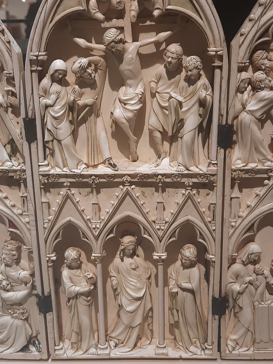 MaxenceHermant's tweet photo. Inauguration de la superbe exposition Toulouse 1300 1400 au @museecluny. Que de chefs-d'œuvre ! Avec de beaux prêts @laBnF comme toujours ! https://t.co/KStNiWEHep