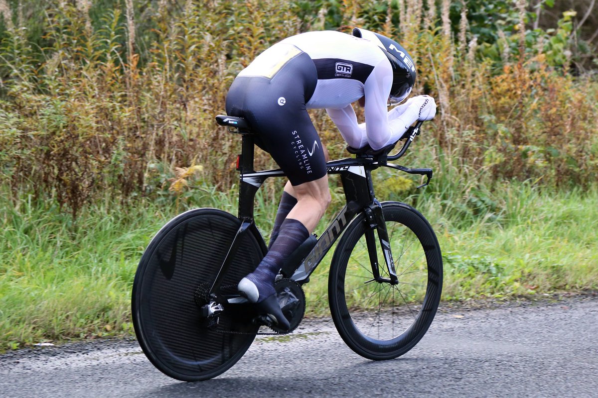SLCycling's tweet photo. Convincing win for Chris Smart in the Tour of the Trossachs by just under 3 minutes. Riding AIR-64 front and AIR-Disc rear. https://t.co/pVw9DEJsg1