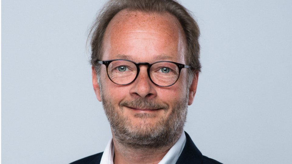 "Le marketing d’influence ressemble encore au Far-West. Le marché commence à se structurer mais l’ère de la maturité n’est toutefois toujours pas pour demain…"
D'après <a href="/nicogondeau/">Nicolas GONDEAU</a> de <a href="/observatoryint/">Observatory Int'l.</a>.
Partagez-vous son avis ?
influencia.net/nicolas-gondea…
#InfluenceMarketing #ARPP