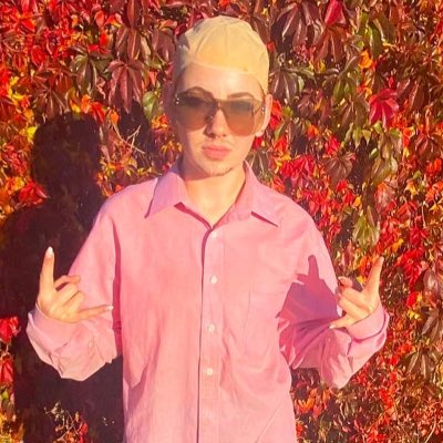 rachel_luckier's tweet photo. #NewProfilePic https://t.co/w73Y5tjHAr