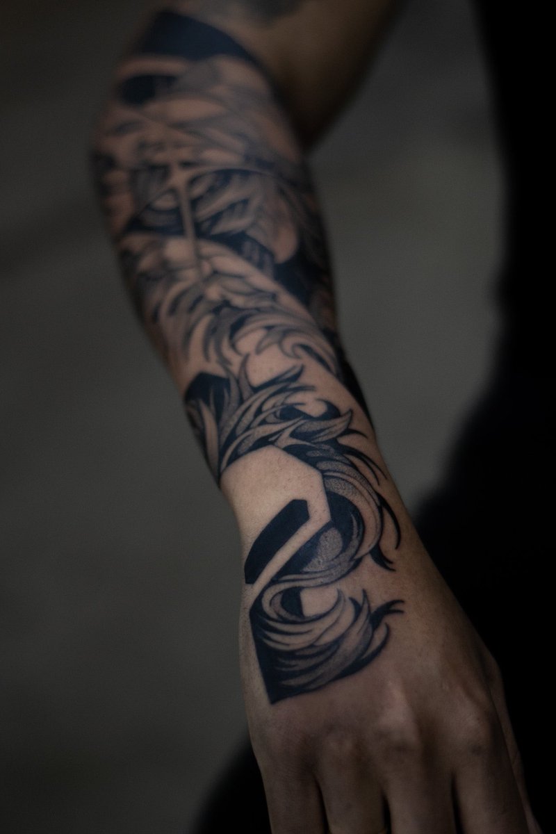 newblack_studio's tweet photo. Tattoo pelo nosso residente @planoc03 https://t.co/R0GQi1RVb2