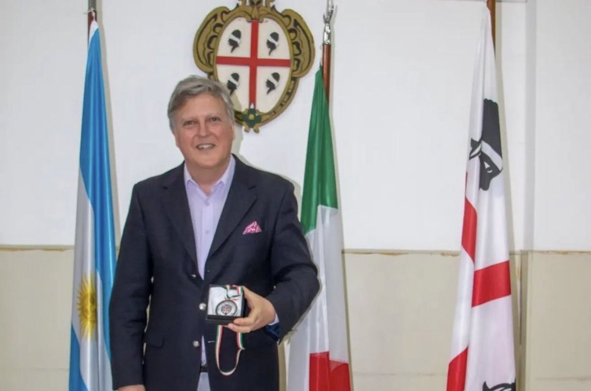 redproter's tweet photo. 🙌Estuvimos presentes en el Circulo Sardo “Grazia Deledda”, donde se otorgó el XVII Premio Solidario “Secondina Casciu di Manca” al Defensor del Pueblo Fernando Rizzi, en reconocimiento “a su esfuerzo, trabajo y compromiso ético en nuestra comunidad”.

@fernandorizzi1 https://t.co/ihFSfXESRQ