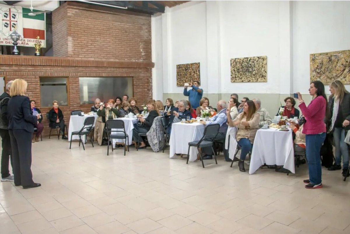 redproter's tweet photo. 🙌Estuvimos presentes en el Circulo Sardo “Grazia Deledda”, donde se otorgó el XVII Premio Solidario “Secondina Casciu di Manca” al Defensor del Pueblo Fernando Rizzi, en reconocimiento “a su esfuerzo, trabajo y compromiso ético en nuestra comunidad”.

@fernandorizzi1 https://t.co/ihFSfXESRQ