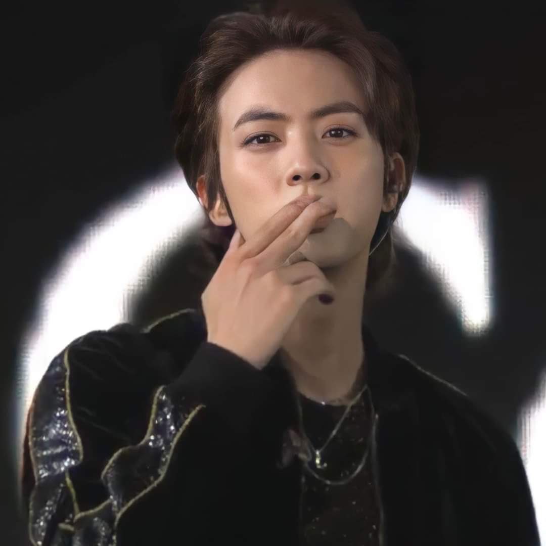 purpleamiec's tweet photo. 📰 INFO

#JIN una vez dijo: "Un día tendré que dejar a seis flores y millones de mariposas atrás"

WE WILL WAIT FOR YOU JIN
Louder Than Bombs

#btsarmyforever #BTSJIN #BTS https://t.co/S6wmwLeWQD