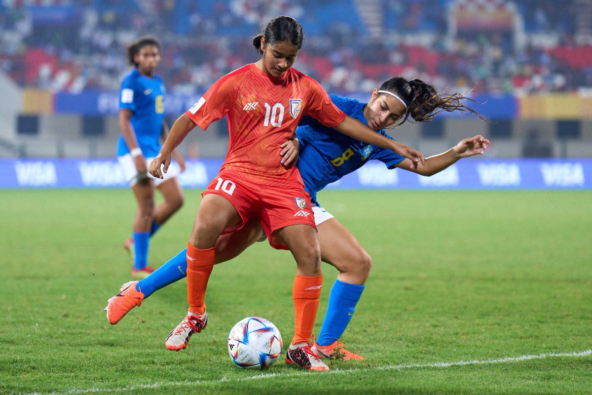 IndianFootball's tweet photo. India 🇮🇳 bow out of FIFA U-17 Women's WC after Brazil 🇧🇷 defeat
Read 👉🏼 https://t.co/aggnCIH52v
#BRAIND ⚔️#U17WWC 🏆 #BackTheBlue 💙 #ShePower 👧 #IndianFootball⚽️ https://t.co/sI4Vb51HTo