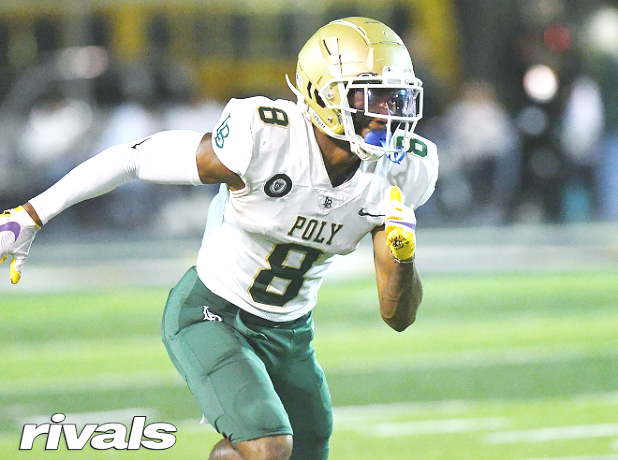 Five thoughts on the 2023 defensive back class:
Click here: bit.ly/3Sa0BgL
LSU commit Daylen Austin (LB Poly) has been taking numerous visits to Pac-12 programs and is on flip watch.
<a href="/DaylenAustin4/">DAYLEN AUSTIN 🦇</a> <a href="/theAlAustin/">Al</a>