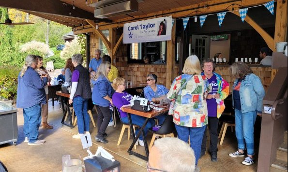 CarolTaylor4PA's tweet photo. Mifflin and Juniata County Dems came out on a beautiful afternoon to say hello, what a treat! We had a great time chatting about the important issues at Shy Bear Brewery! Working to be your next District 30 state Senator, each and every one of your voices counts. https://t.co/SspL3wDsQB