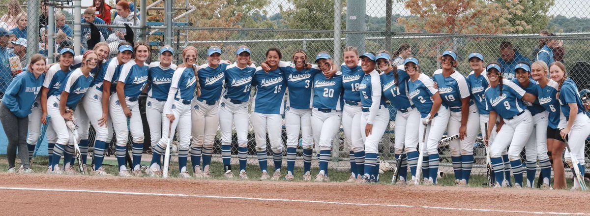 I ended my sophomore season in Hastings. After state I realized the love I have for not only this team but the seniors is one i can’t put in words. thank you seniors for being the best role models, sisters, and bestfriends i could ever ask for! future looks bright! #mudita