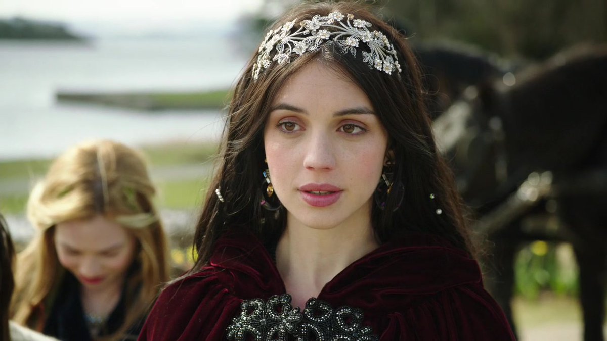 SeriesUpdateFR's tweet photo. Il y a 9 ans, la série Reign diffusait son premier épisode. https://t.co/lNCYDGX2X7