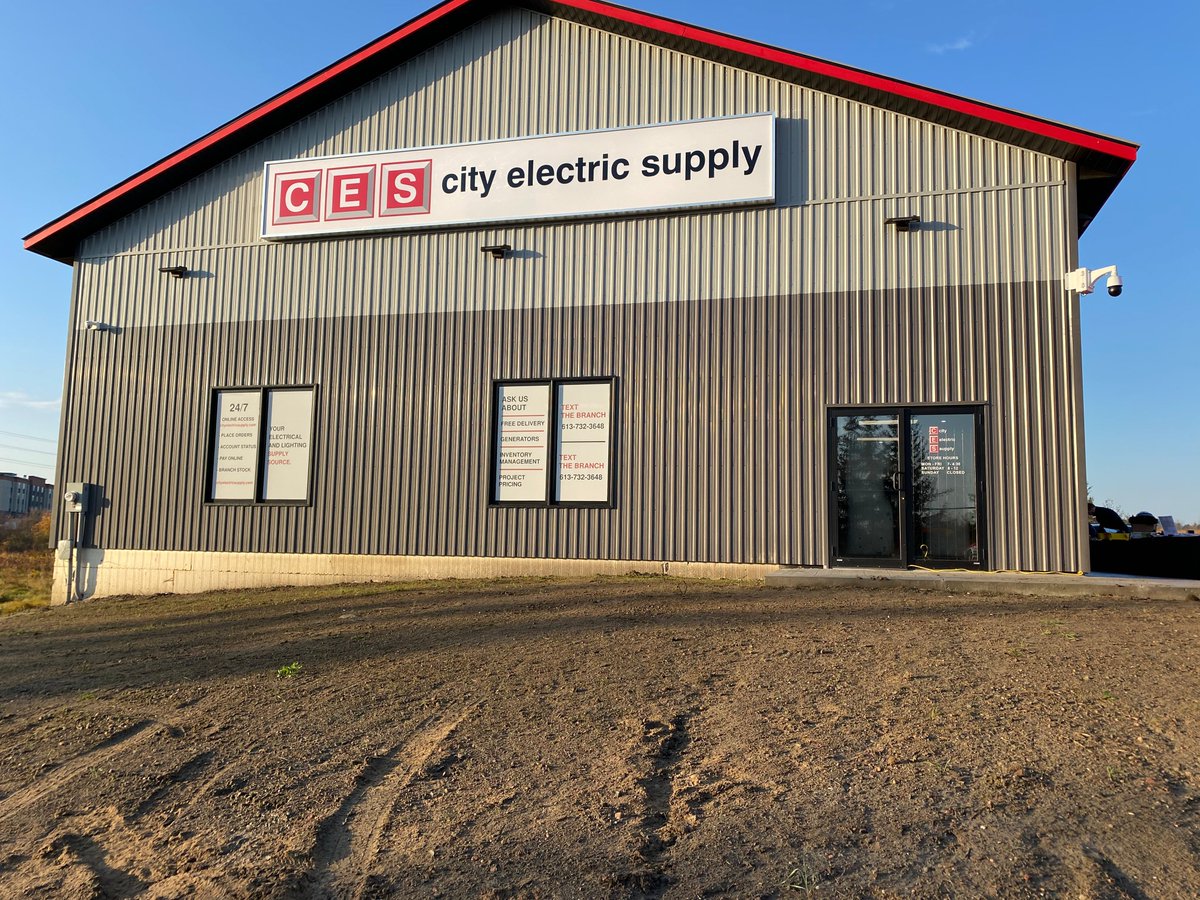 HyperlineC's tweet photo. On Friday, Oct 14th, we were invited to attend the Grand Opening of @CityElectricSup 's new location  at 300 Boundary Road in Pembroke,Ontario! It was great seeing everyone and Federal MP @cherylgallant and Provincial MPP John Yakabuskie out for a BBQ. Thank you C.E.S! https://t.co/WuQV1kDnxs