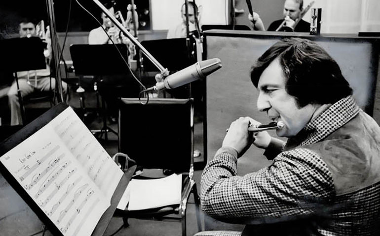 SugarCamp2's tweet photo. 33.45.78 #Nowplaying
Noon ET on
@CIUT895FM
goto https://t.co/LYvCUo3EQ3 for live feed
#Aint Songs
#MoeKoffman - Harvest Festival - The Four Seasons - GRT Rec - Toronto - 1972
#DougRiley
#vinyl #vinylrecords #records #albums #albumsyoumusthear https://t.co/yIKFP9ayir