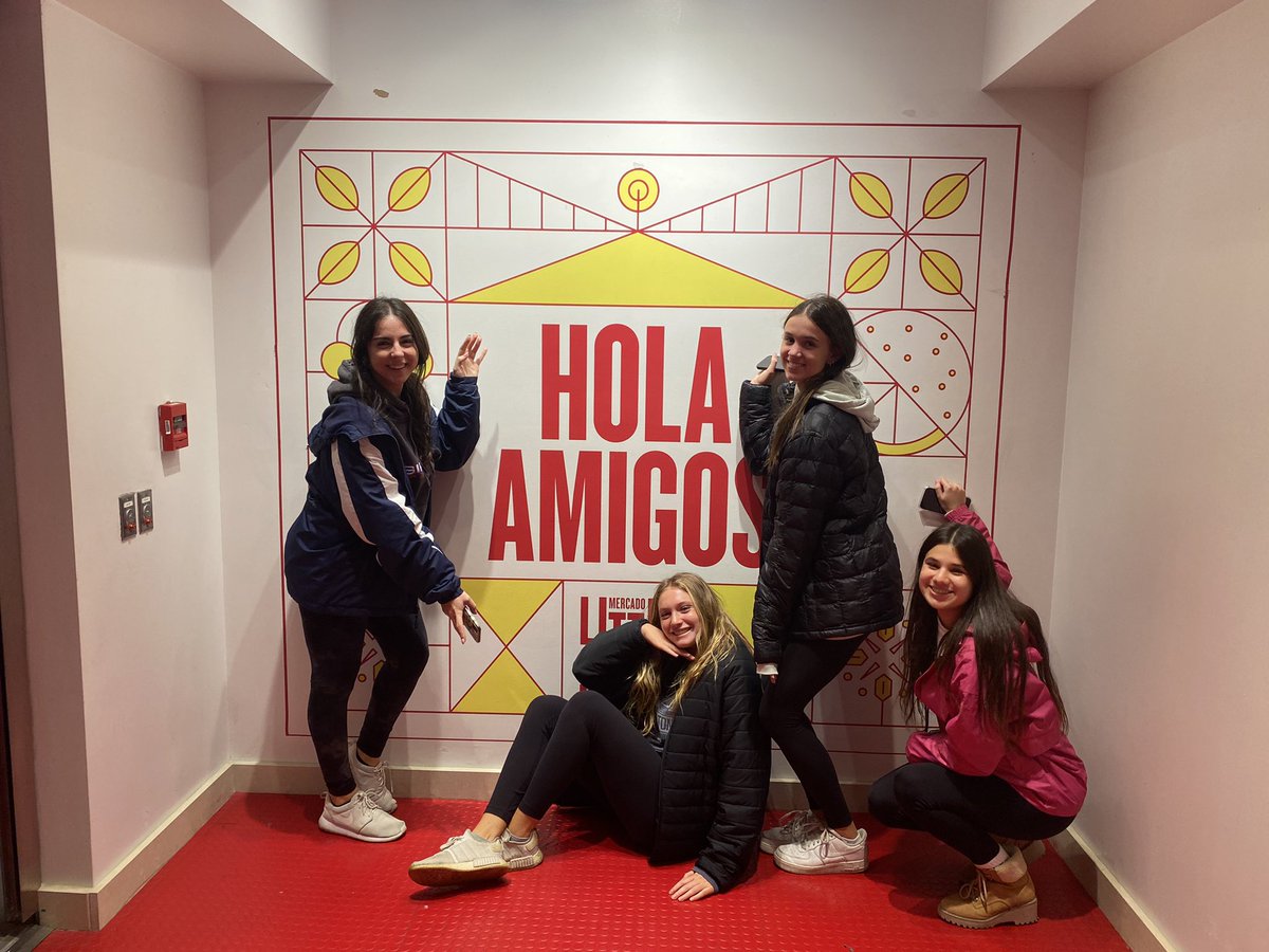 LaSenoraOak's tweet photo. BHS Senior Spanish classes at Little Spain and The Vessel NYC #wearebethpage https://t.co/2CTS8MerNH
