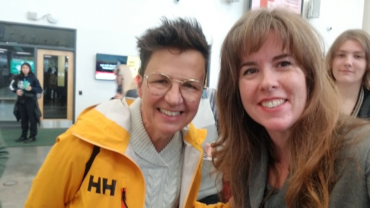 Jess_Brando's tweet photo. Thanks to @cmckenney and all the other council and trustee candidates who came to @AlgonquinSA's Municipal Election Fair today. Go vote on the 24th, Ontarians! https://t.co/GtgKH5cULA
