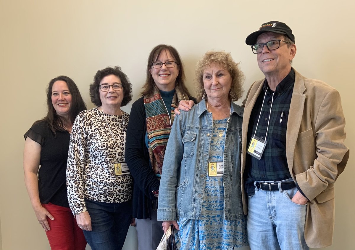 Did a thoroughly enjoyable, well-attended panel with my   fellow Middle Tennessee Sisters-in-Crime at the @SoFestofBooks yesterday! It was a great event and thanks to the Tennessee Humanities Council! So great to see the Southern Festival of Books back!