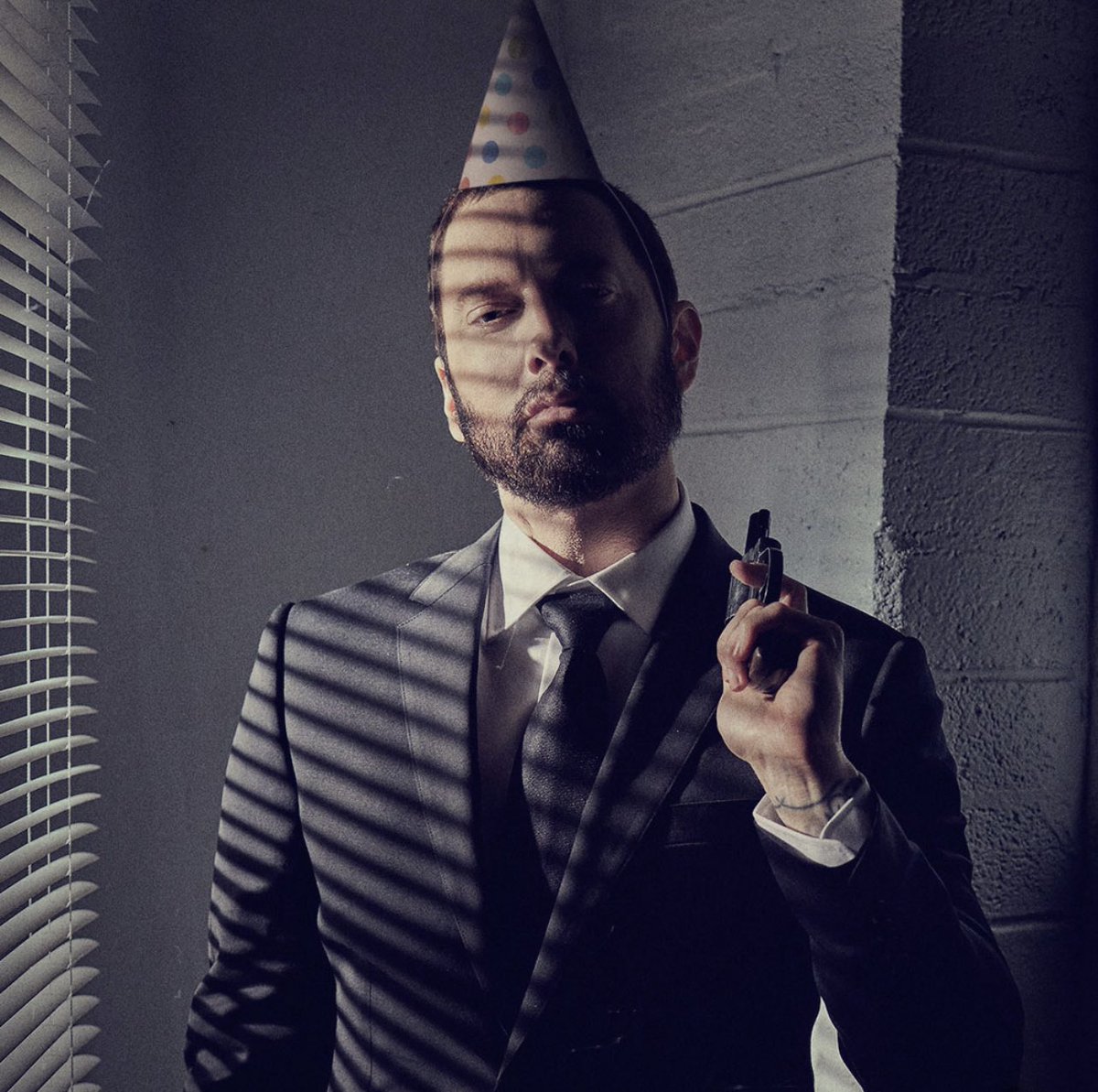 VinyxViny's tweet photo. The greatest Mc turns 50 today. 🐐💯. I think is unexplainable what this man has done to my life and what he means to me. All I can say is thank you Marshall. #Eminem #Eminem50 #eminembirthday @Eminem https://t.co/jL5I4Nb0PF