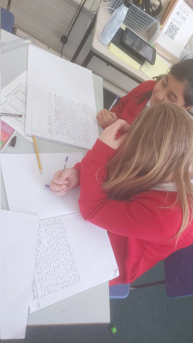 SWPSClass56W's tweet photo. A great start to recount writing today after last week's trip with some really careful shared editing with your critical friends! I was so impressed! Da iawn 5/6W 😊 #dreamclass #literacy #collaborate https://t.co/CljuZsZO9X
