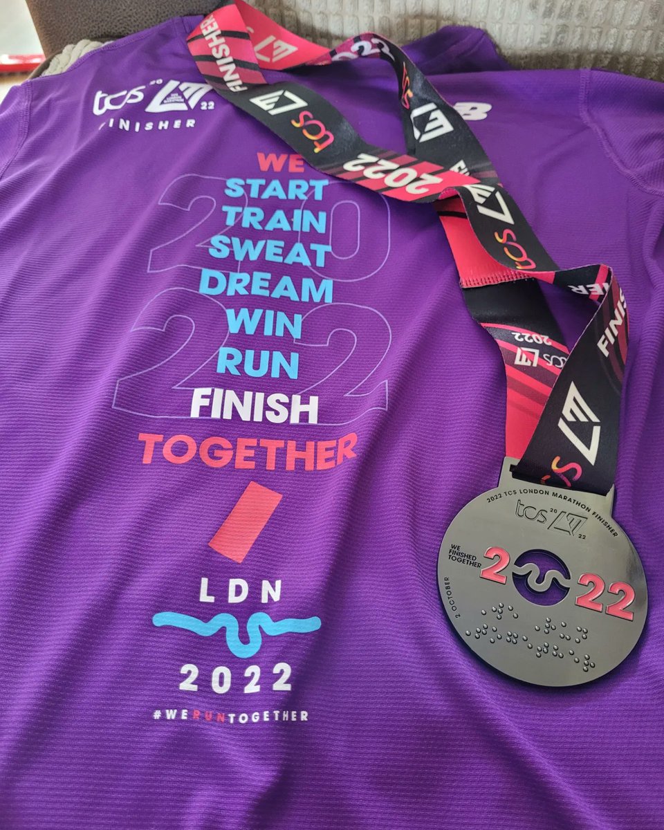 simpster20's tweet photo. #MedalMonday
#londonmarathon2022 #virtual https://t.co/PDBzKXc0y6