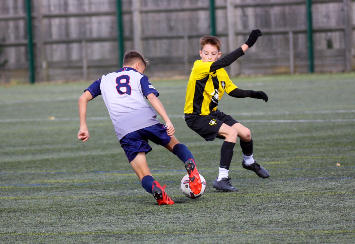 MillbrookU13JPL's tweet photo. More shots 📸📸📸⚽️⚽️⚽️ @FletcherFPhotos 
#JPL 
#upthedockers
#fletcherfootphotography https://t.co/ZRt9PpfxpM