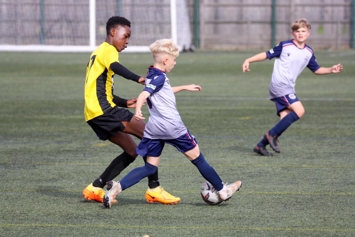 MillbrookU13JPL's tweet photo. More shots 📸📸📸⚽️⚽️⚽️ @FletcherFPhotos 
#JPL 
#upthedockers
#fletcherfootphotography https://t.co/ZRt9PpfxpM