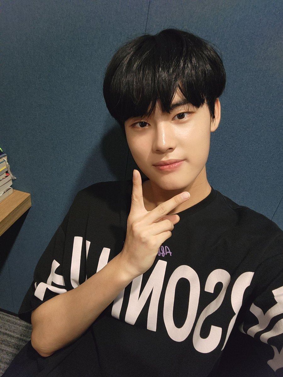 yeowzzang's tweet photo. 버근가 https://t.co/5sWjgD7fHE