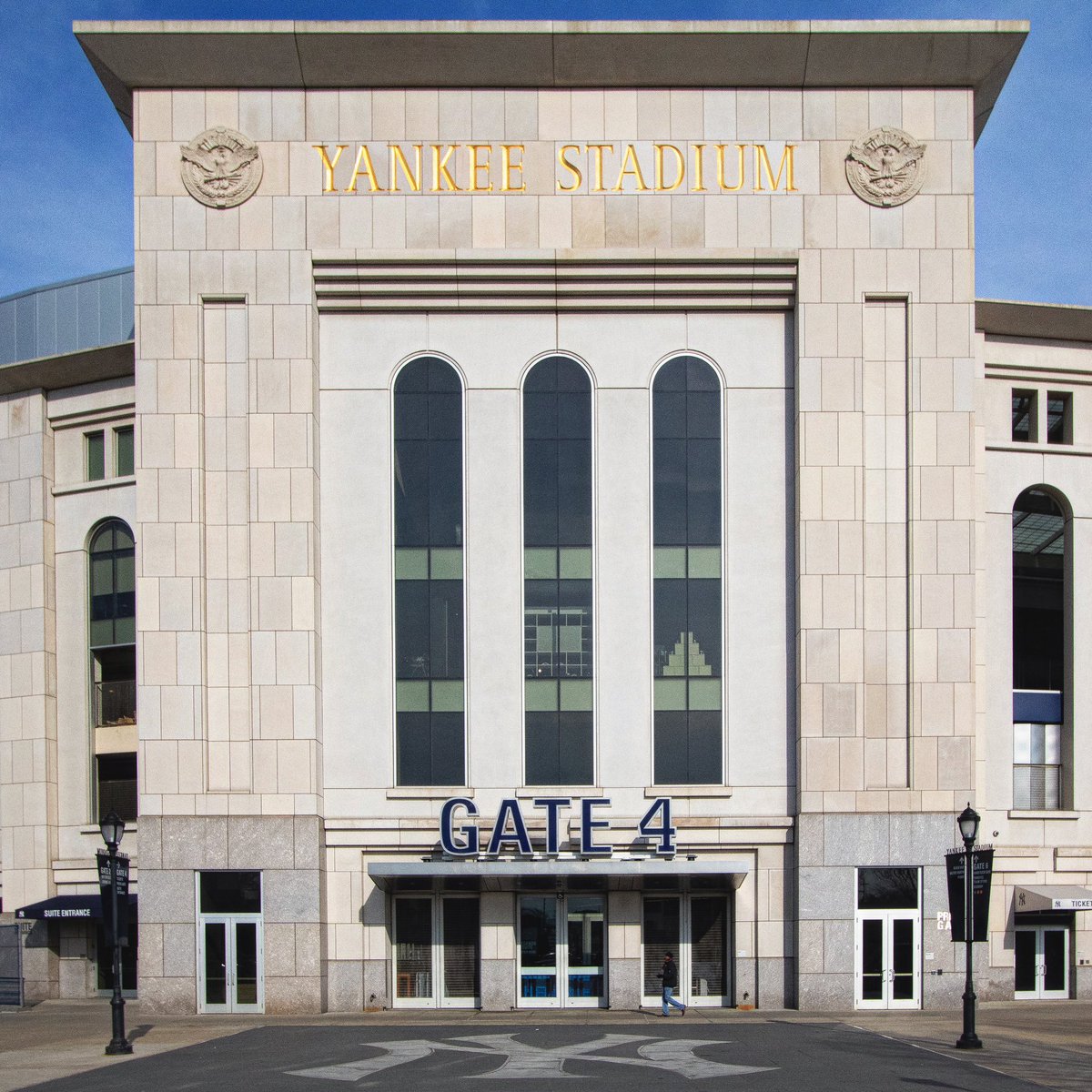 subwaytileshirt's tweet photo. Back to The Bronx for game 5 #repbx https://t.co/gwhKRuUHRY