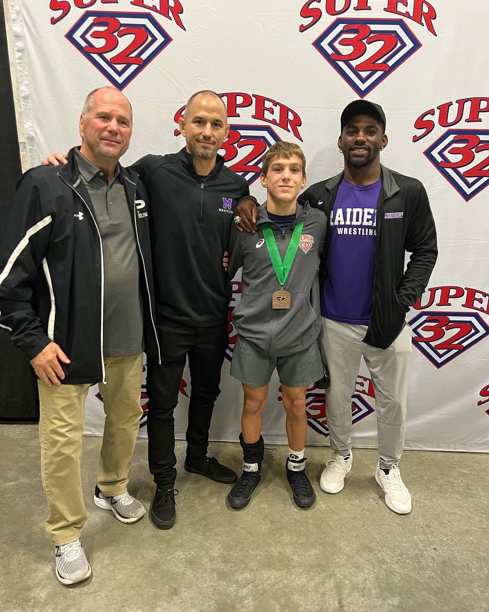 RiggsElite's tweet photo. Great effort this weekend at Super 32 in Greensboro, NC! #REWC
Lincoln Rohr, 5th
Cage Horak, 7th
Brandon Veno, 3-2
Dominic Prosperi 1-2
Jojo Medal 1-2 https://t.co/YtFnspVzlD