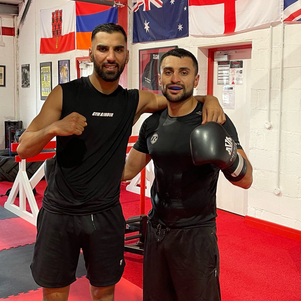 Great rounds banked with <a href="/DavidAvaBoxer/">David Avanesyan</a> 

#TheShowstopper #TeamSK
