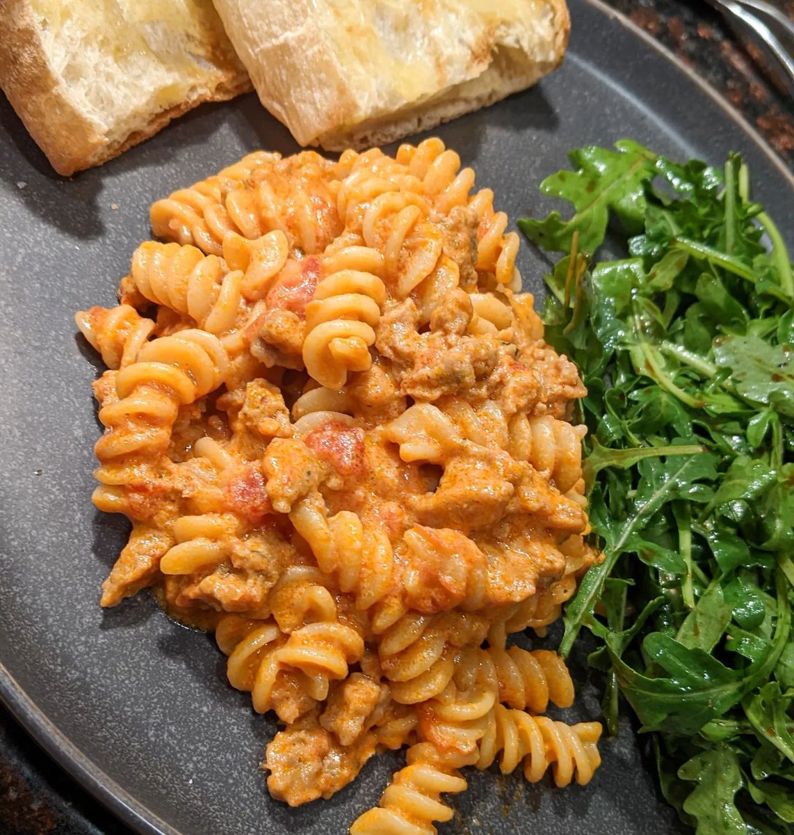 morinuplus's tweet photo. #VEGANPASTA 🍝

Use extra creamy Mori-Nu Plus Fortified Tofu in sauces for added #plantbased nutrition. Fortified Tofu contains both postbiotic and prebiotic. Plus, it's a good source of protein, vitamin D, and calcium. 

 📷: @MzAmanda13

https://t.co/GbHsNqKZeW #tofuecipes https://t.co/f5gkMtH2dI