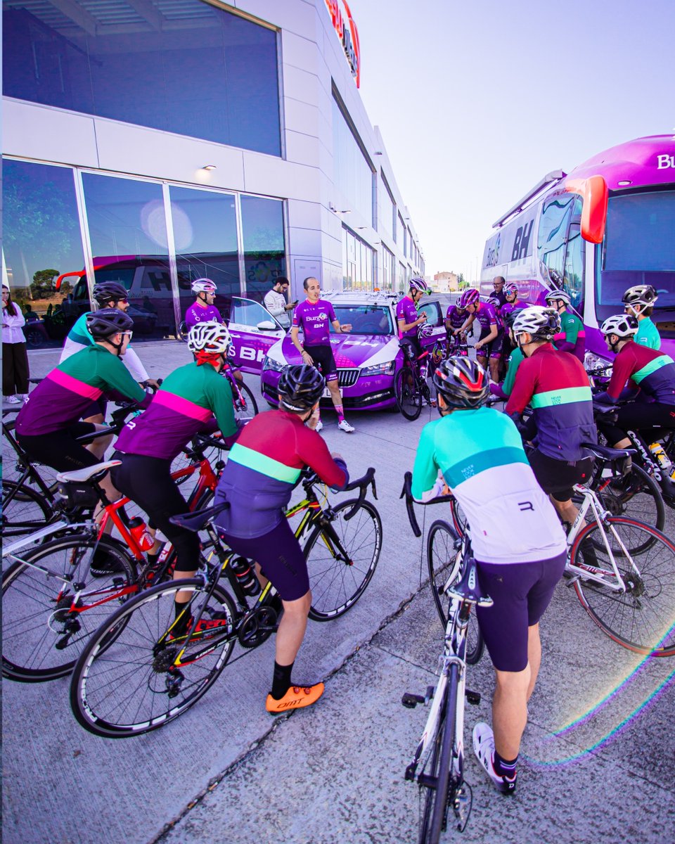 deporvillage tweet media
