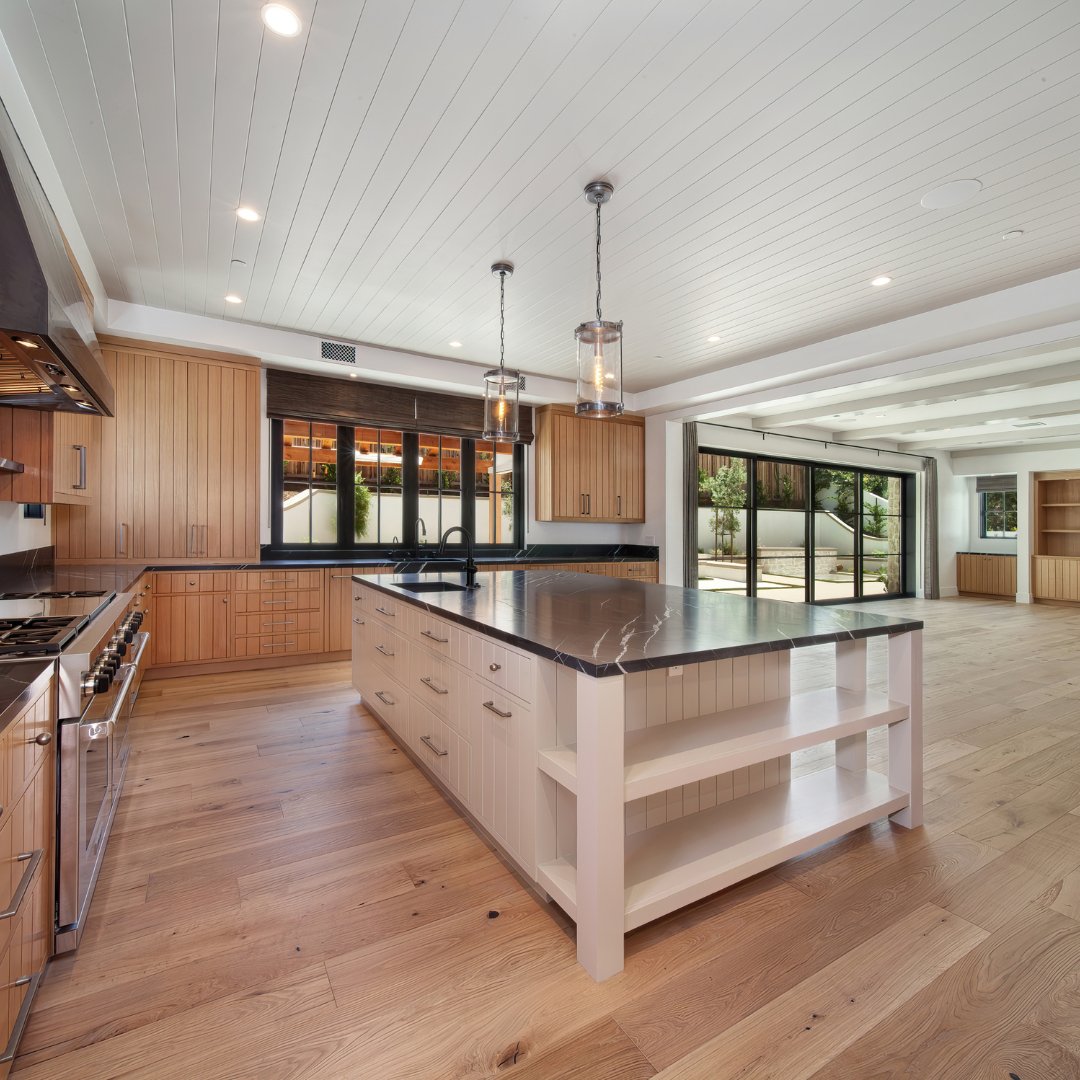 Sailhouse's tweet photo. A warm welcome home.

Whether it's contemporary, Spanish, or traditional, #sailhouse Custom homes reflect the preferences of the homeowner to deliver the home of your dreams. https://t.co/EBZRH77og1