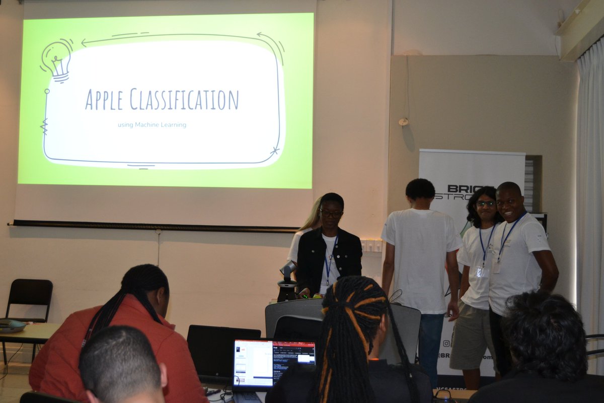 BRICSAstronomy's tweet image. Presentation time!!!!
@Big_IDIA @DARABigData @Astro4Dev 

#hack4dev #datascience #machinelearning #skillsdevelopment